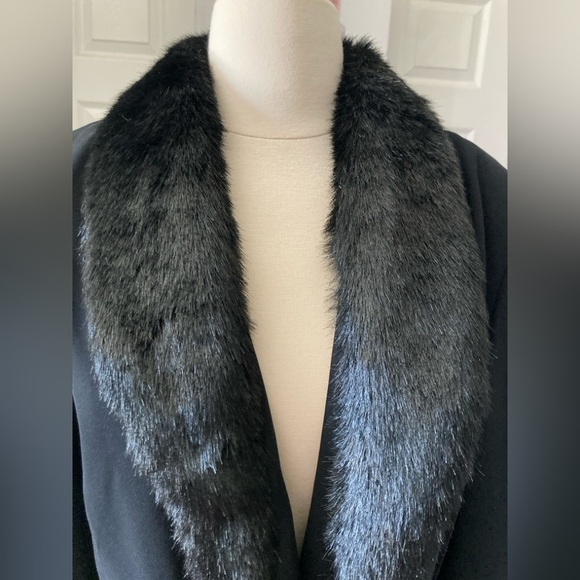 KS Womens Collection Plus Sz 18 Blazer With Faux Fur - Picture 2 of 9